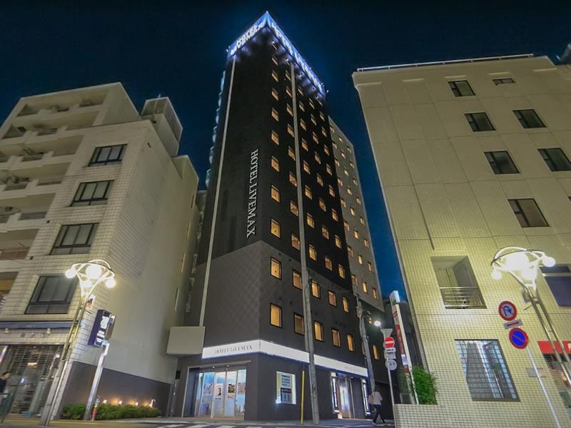 Livemax Takadanobaba Ekimae Prefektura Tokio